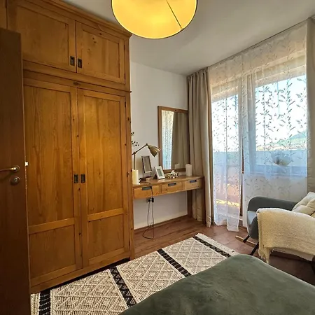 דירה Murphys Panorama בנסקו